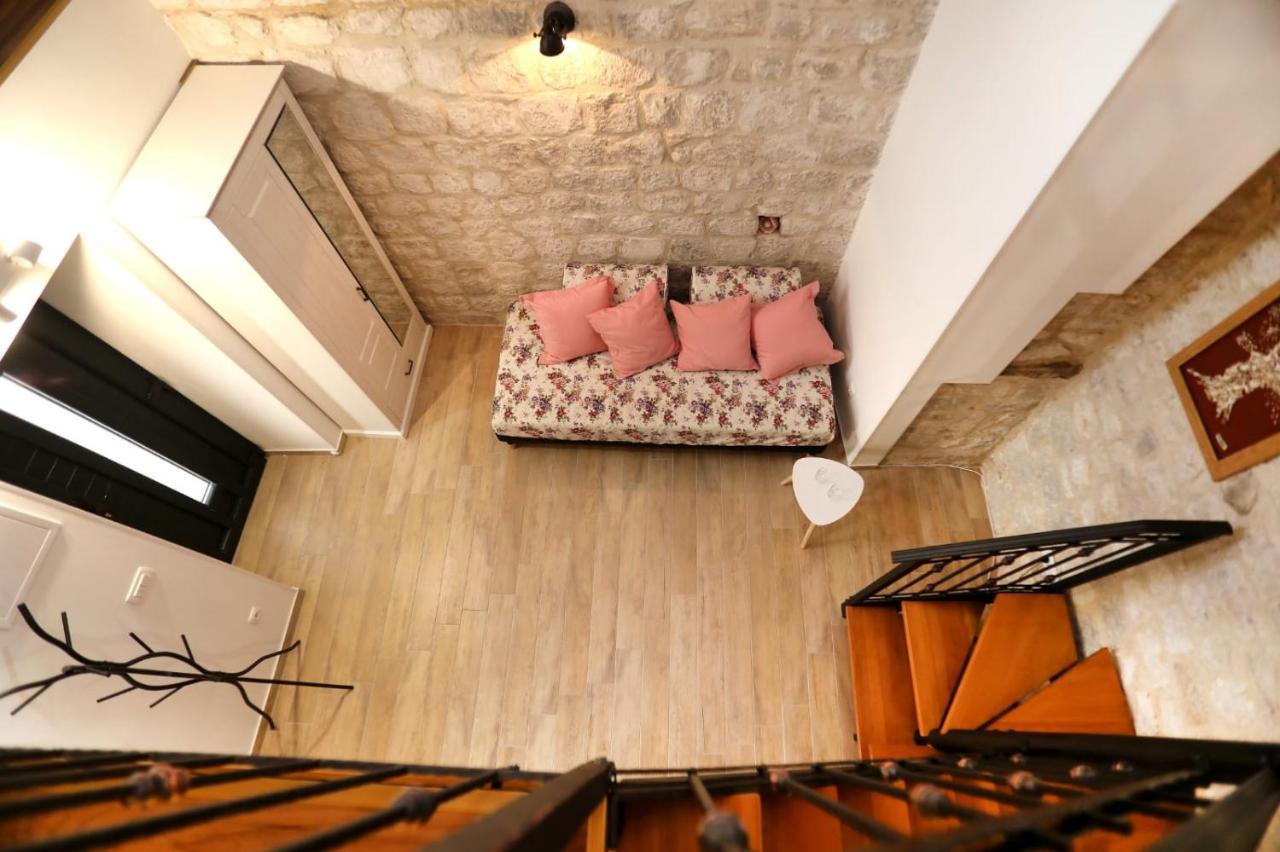 Studio Apartman Mihaella Kaštela Екстериор снимка